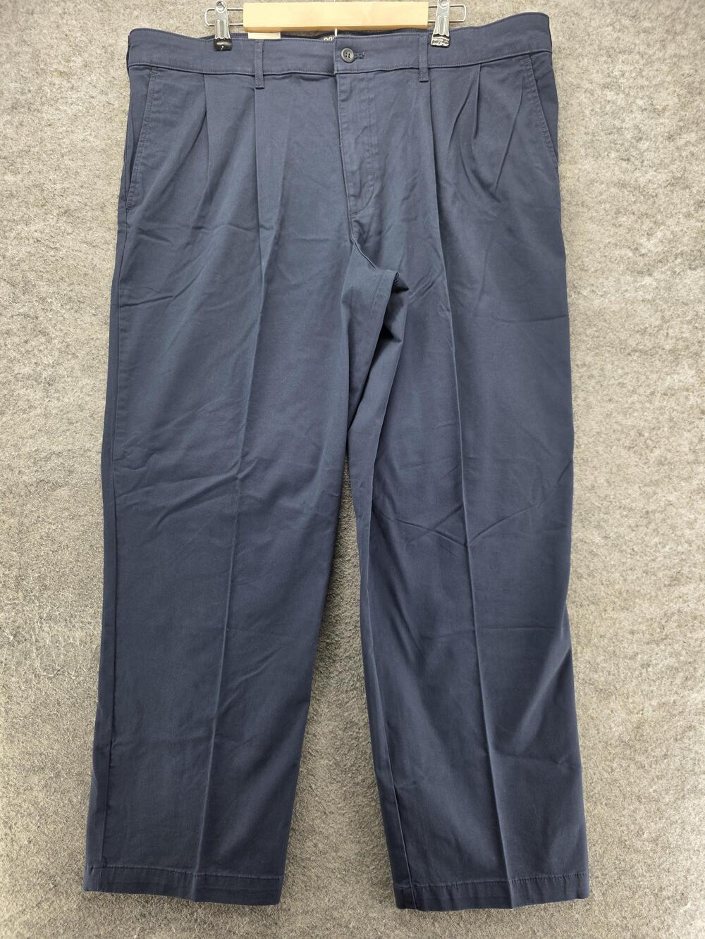 Dockers Pants Mens 40x30 Blue Chino Classic Fit Pleated Stretch Cotton Blend